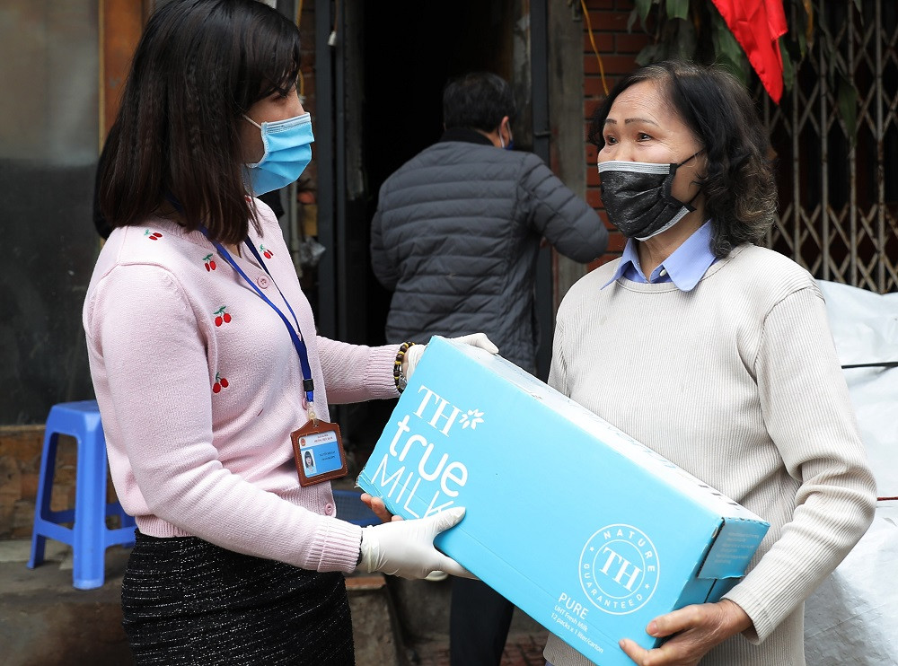 Cư dân phố Trúc Bạch không đơn độc khi cách ly vì Covid-19 ảnh 1