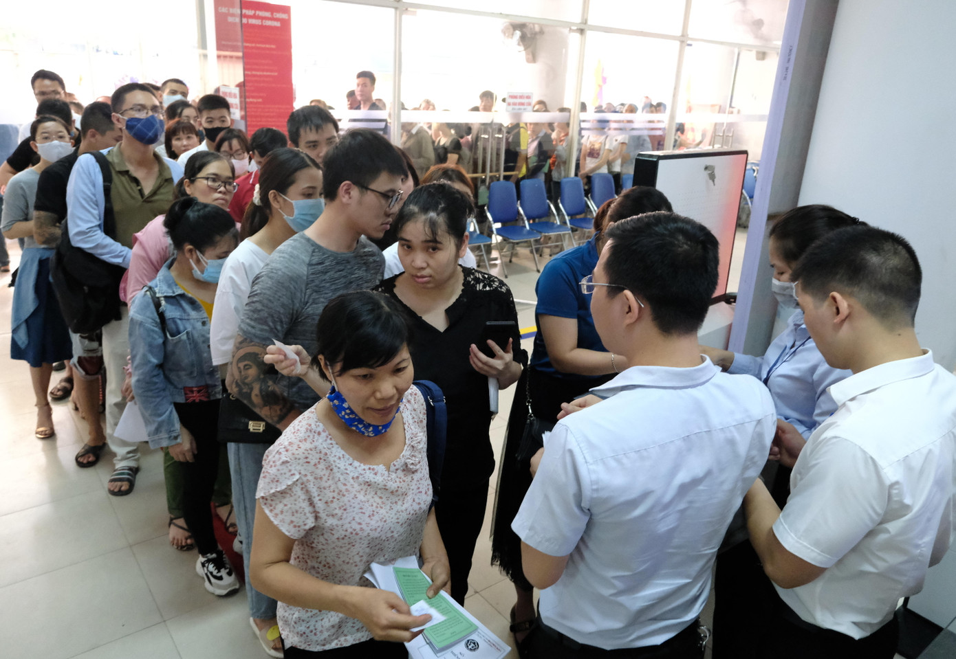 Hơn 70.000 người nhận quyết định hưởng trợ cấp thất nghiệp ở TPHCM ảnh 6