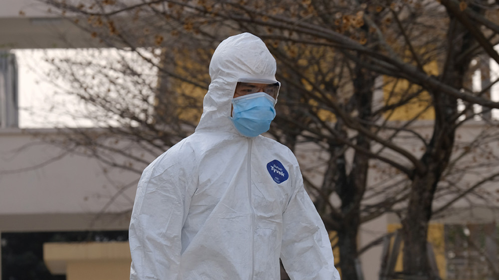 Bệnh nhân COVID -19 lạc quan 'bắn tim' trước khi vào BV dã chiến ảnh 10