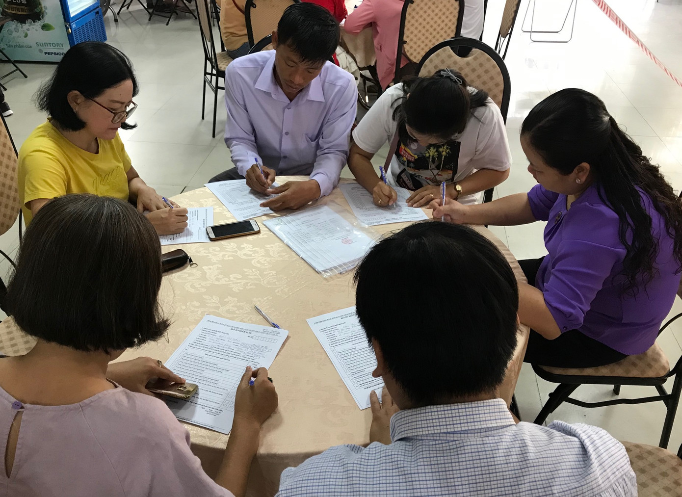 Tưng bừng Chủ nhật Đỏ Đất mũi Cà Mau ảnh 8