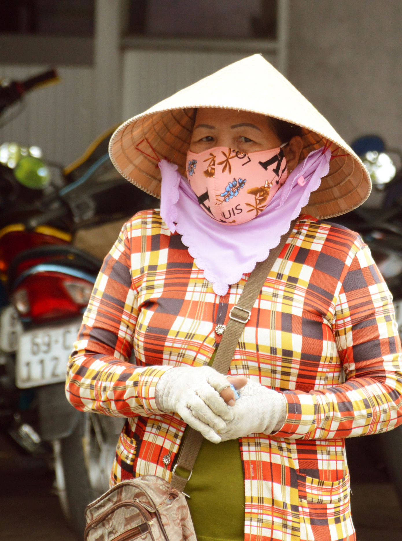 Nhiều tỉnh chi tiền tỷ hỗ trợ hàng ngàn người bán vé số ảnh 3