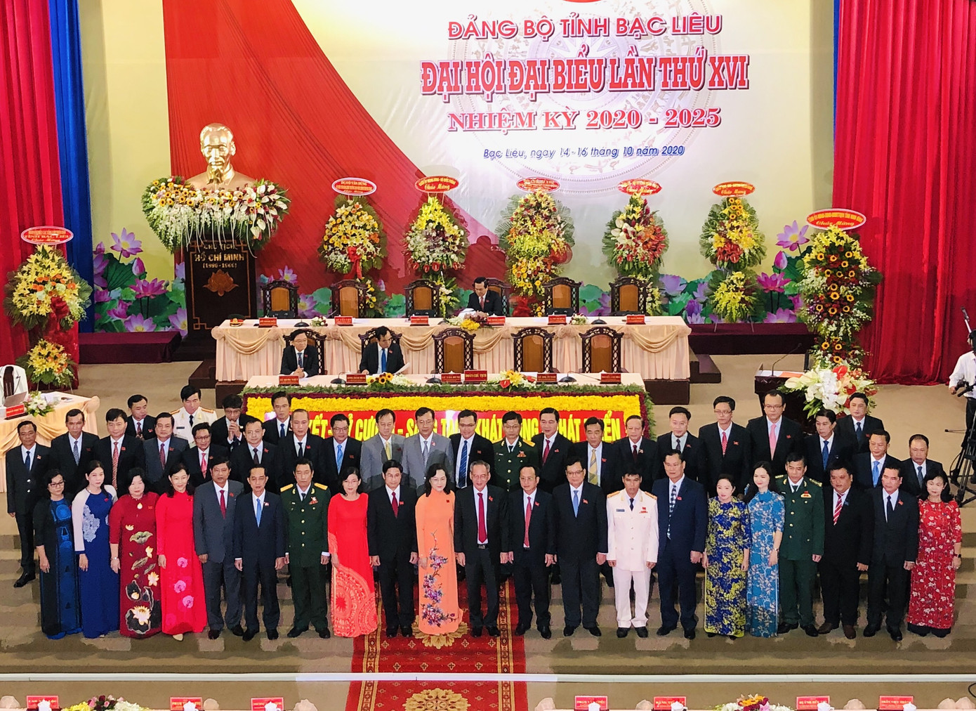 Bí thư Tỉnh ủy Bạc Liêu Lữ Văn Hùng tái cử ảnh 1