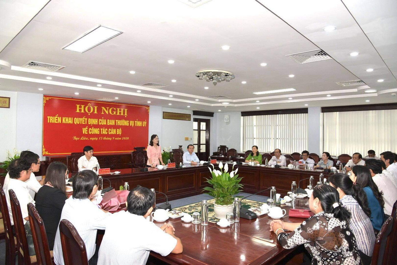 Ban thường vụ Tỉnh ủy Bạc Liêu điều động nhiều cán bộ ảnh 1