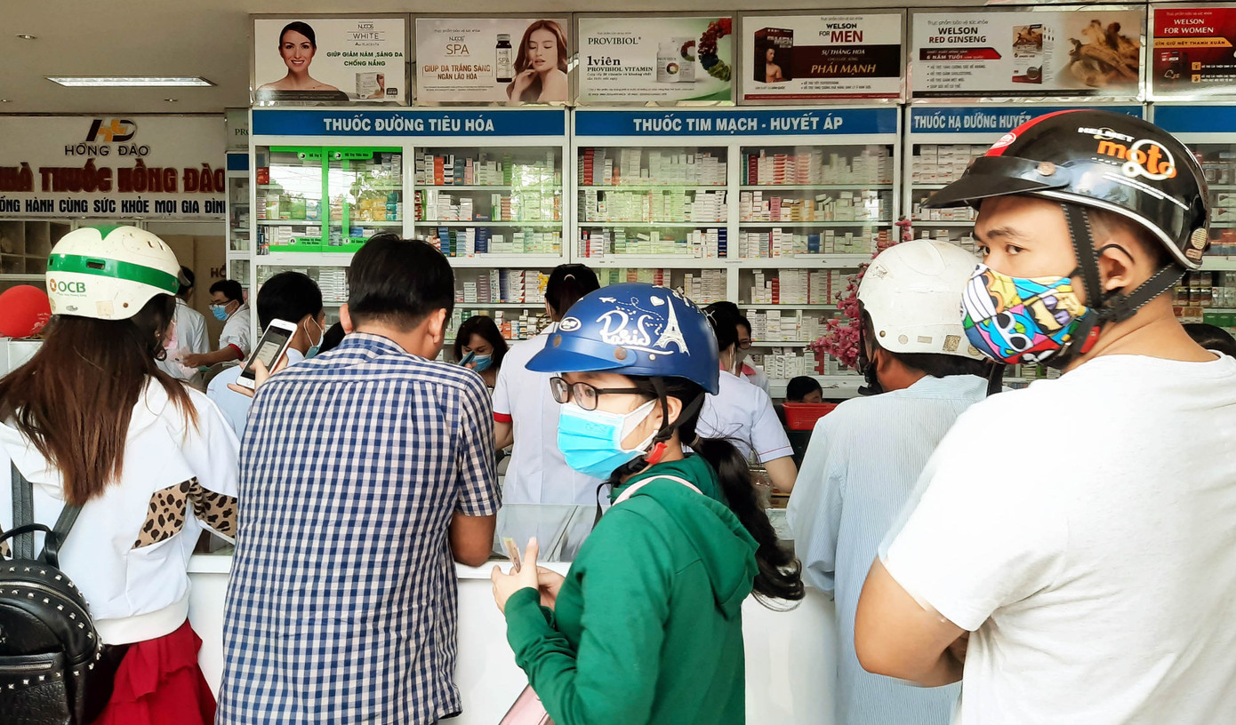 Hà Nội, Đà Nẵng xử lý cửa hàng lợi dụng dịch corona để thổi giá, găm hàng ảnh 1 Hà Nội, Đà Nẵng xử lý cửa hàng lợi dụng dịch corona để thổi giá, găm hàng ảnh 1