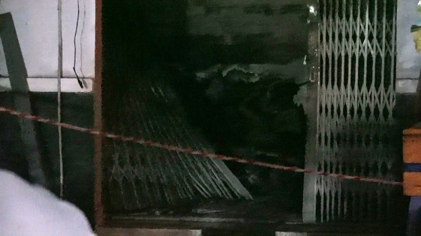 Cháy nhà trong đêm ở Sài Gòn, 3 người tử vong ảnh 2