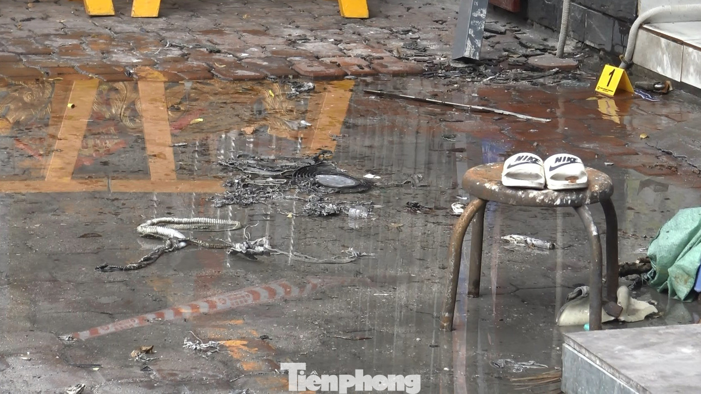 Ám ảnh hiện trường vụ cháy nhà trong đêm, 3 người chết ở Sài Gòn ảnh 10