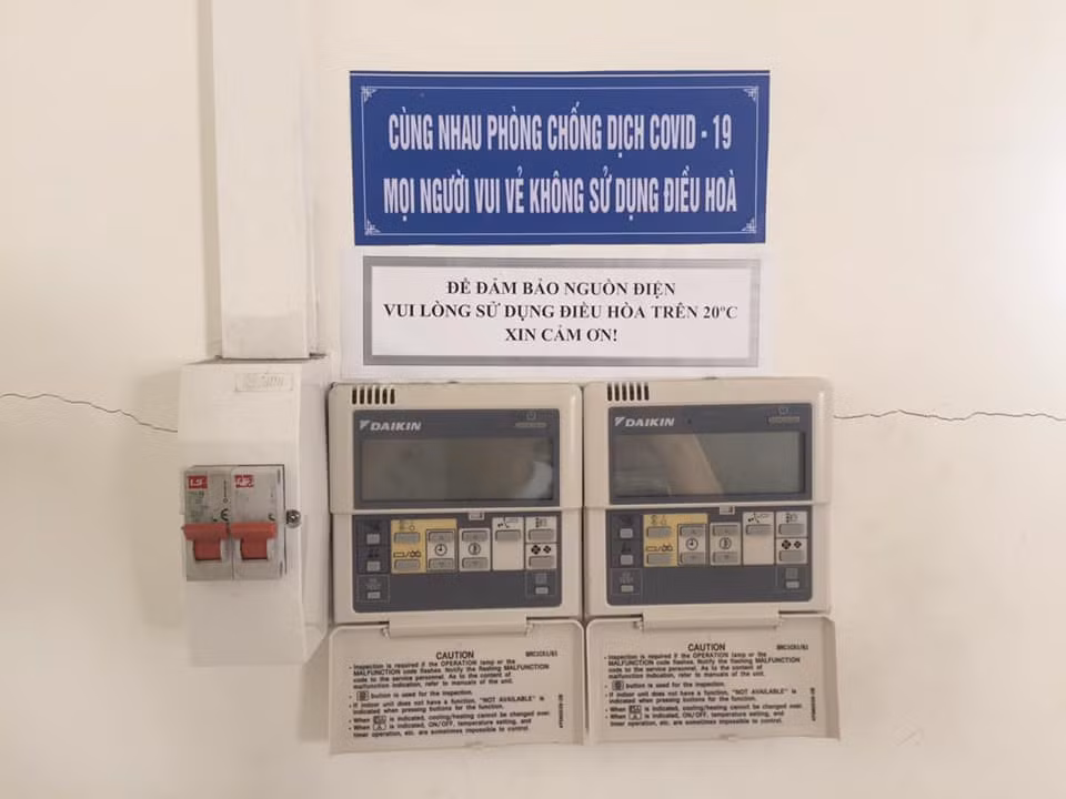 Ngày đầu trở lại trường: Teen háo hức “check-in”, tuân thủ nghiêm các biện pháp an toàn ảnh 6