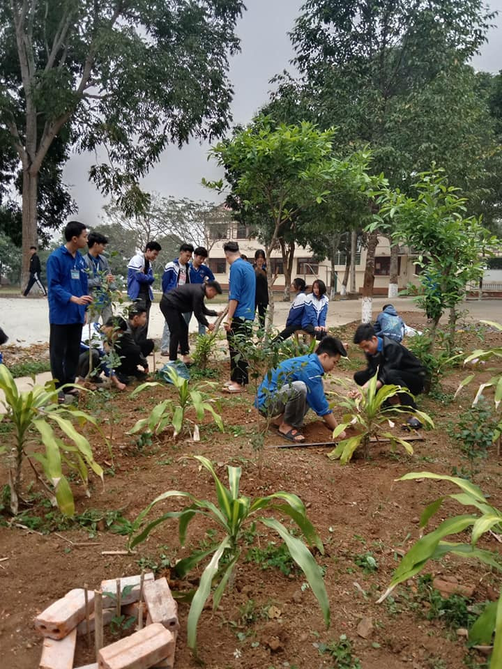 Sôi động Tháng Thanh Niên: Lấp lánh niềm vui trong tháng của các “Thiên thần áo xanh“ ảnh 1