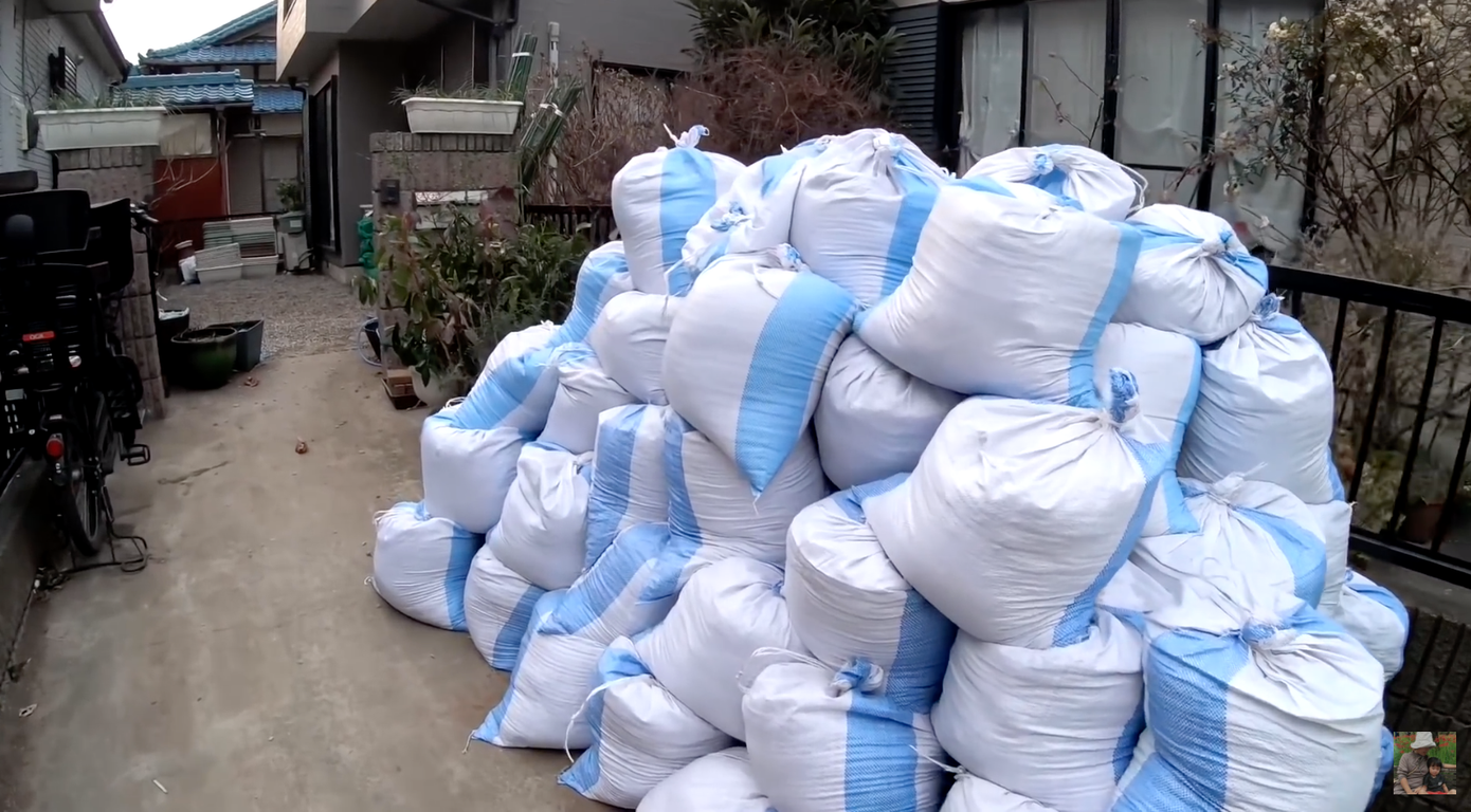 Không chỉ tiết lộ những bất đồng trong hôn nhân, Quỳnh Trần JP còn chia sẻ về phòng trọ cũ xập xệ ảnh 2