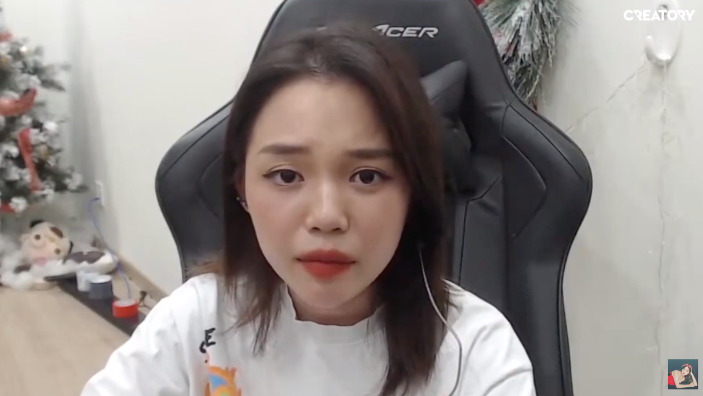 Linh Ngọc Đàm bày tỏ với người yêu cũ là “muốn có bạn trai dẫn về ra mắt bố mẹ” và cái kết “đắng“ ảnh 1