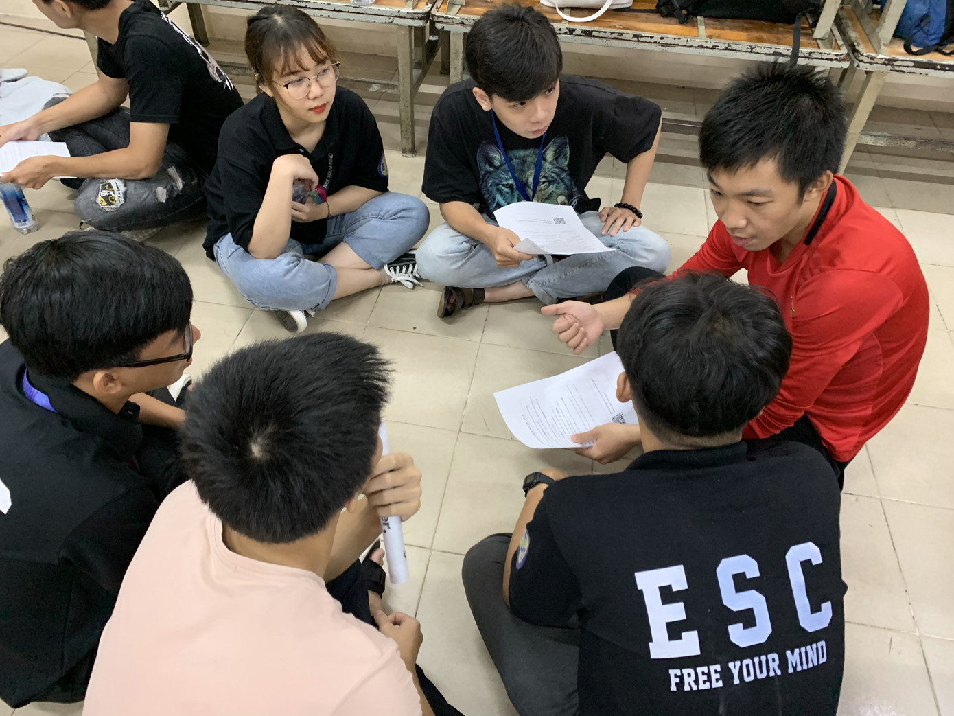 Sinh viên Đại học Sư phạm Kĩ thuật TP.HCM cùng nhau nâng cao kỹ năng tiếng Anh giao tiếp ảnh 1