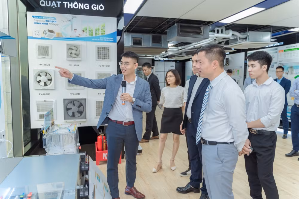 9 sinh viên ưu tú ngành Nhiệt lạnh nhận học bổng với tổng trị giá lên tới 400 triệu đồng ảnh 2