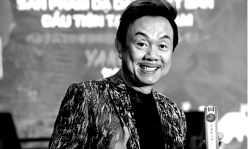 Phản cảm việc nhiều YouTuber chen lấn, xô đẩy để livestream hình ảnh cố nghệ sĩ Chí Tài ảnh 1