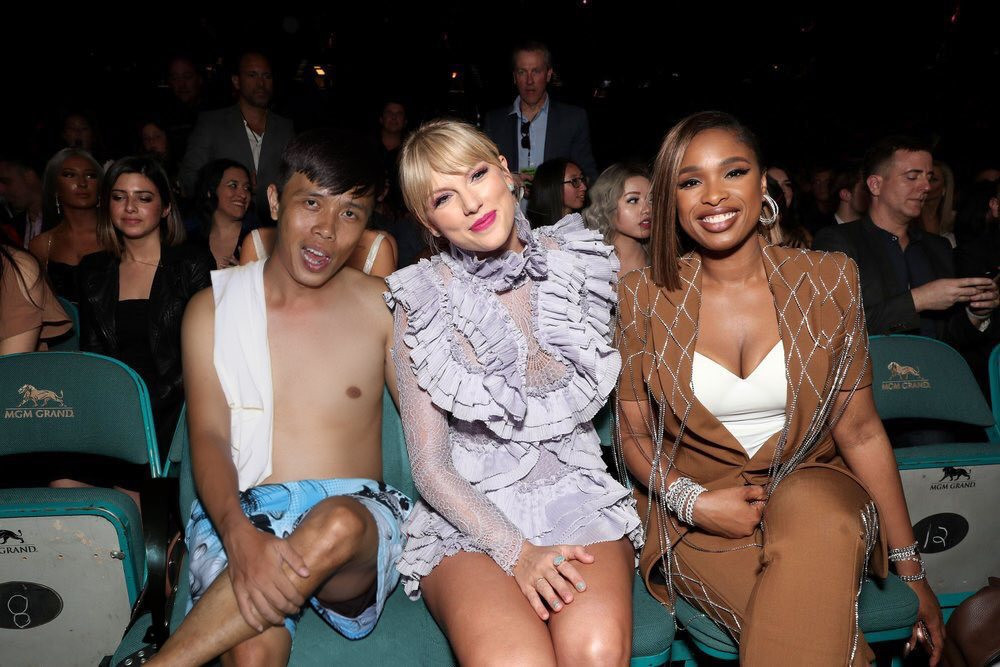 Sinh nhật “thánh photoshop” Xuân Huy: Loạt “khách mời” toàn ngôi sao nổi tiếng thế giới! ảnh 7