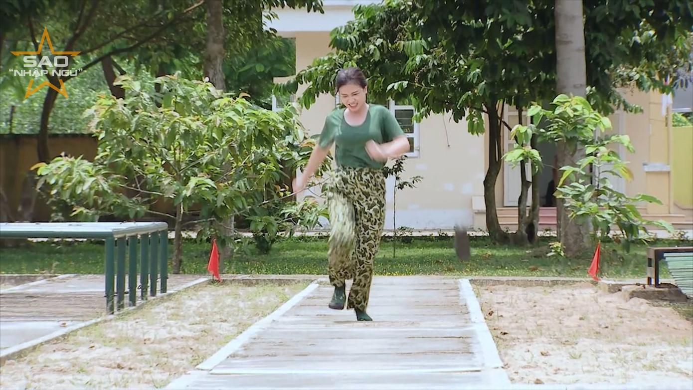 Album các dáng nhảy xa siêu chất của dàn cast đình đám trong "Sao Nhập Ngũ 2020" ảnh 10