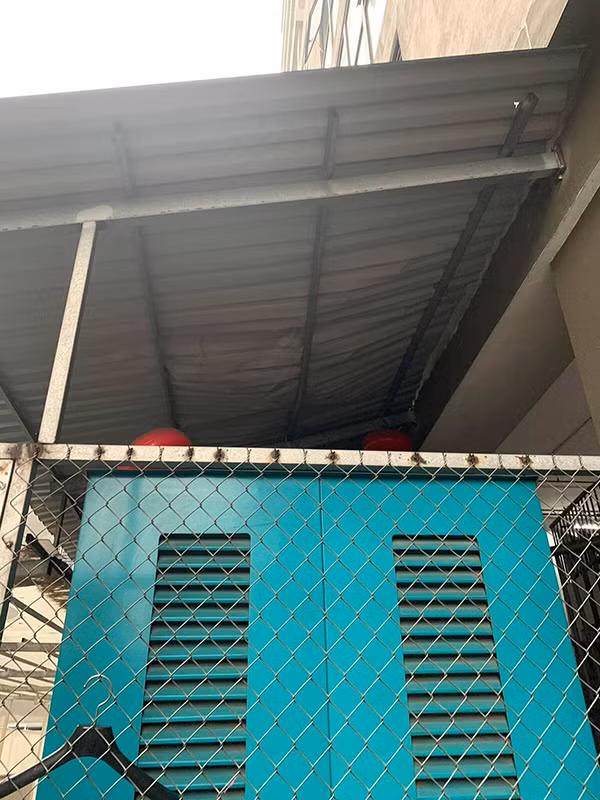 Từ vụ bé gái rơi từ tầng 12 chung cư tại Hà Nội: Dân mạng giải bài toán về lực tác động ảnh 2