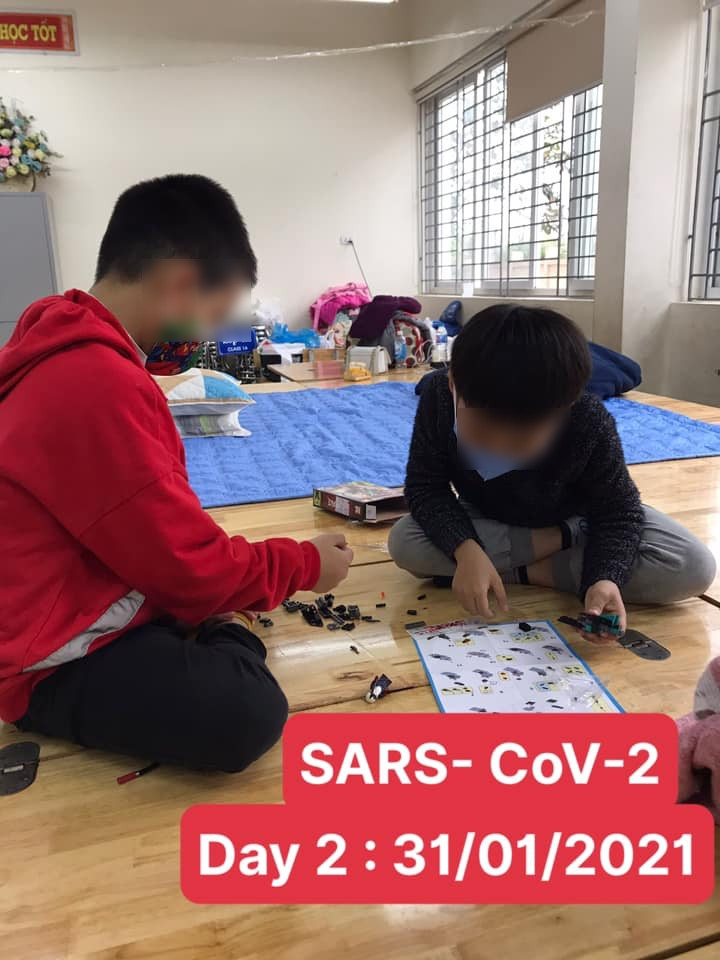 Gần 80 học sinh, giáo viên Tiểu học Xuân Phương (Hà Nội) cách ly tại trường: Thương lắm, cố lên nhé! ảnh 5