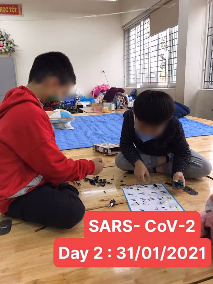 Gần 80 học sinh, giáo viên Tiểu học Xuân Phương (Hà Nội) cách ly tại trường: Thương lắm, cố lên nhé! ảnh 5