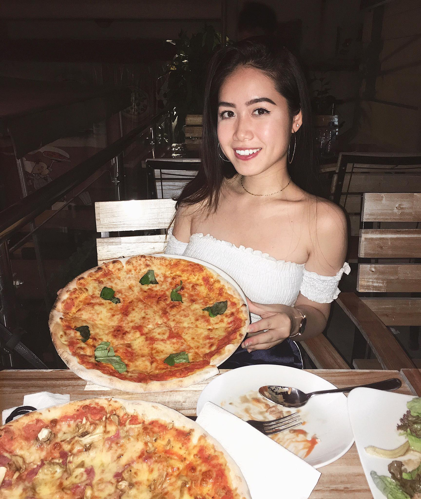 Nữ chính “Người Ấy Là Ai” tập 11: Cựu sinh viên RMIT, bạn thân của ca sĩ nổi tiếng! ảnh 2