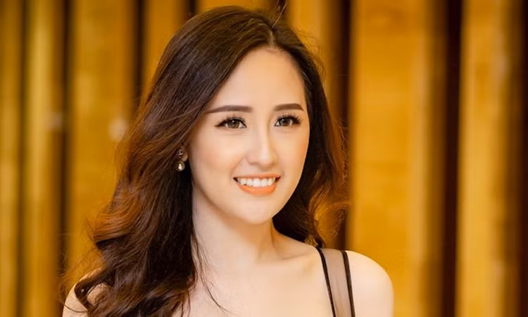 Netizen trao vương miện “Hoa hậu tiên tri” khi đào lại ảnh thời Yahoo của Mai Phương Thuý ảnh 3