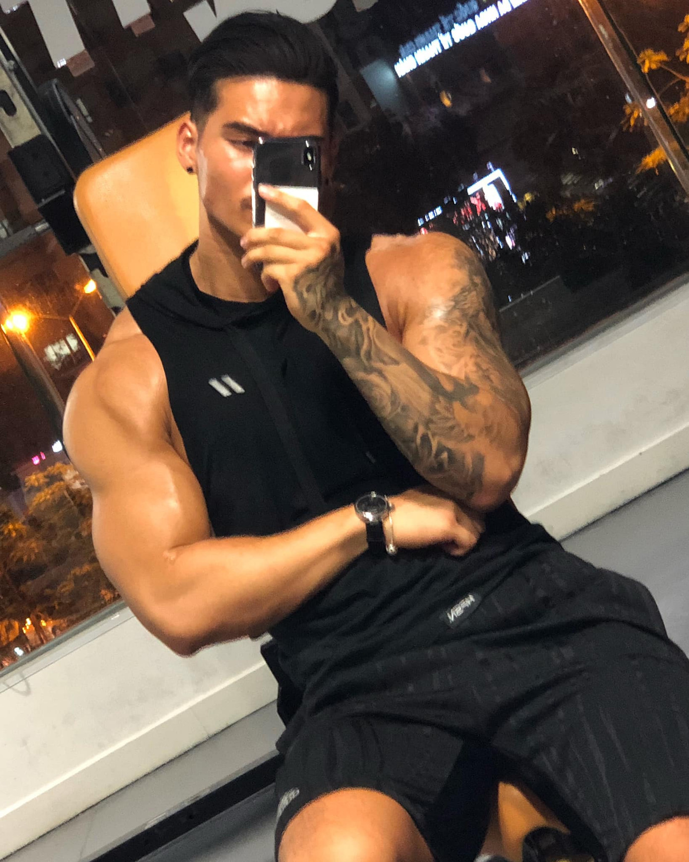 Hai anh em Việt kiều Đức trong tập 4 “Người Ấy Là Ai“: Trai đẹp có body “cực phẩm"! ảnh 3