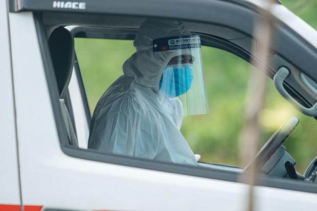 Lịch trình phức tạp của ca COVID-19 mới nhất ở Hà Nội: Đi máy bay vào TP.HCM, ngồi café ở Bùi Viện ảnh 1