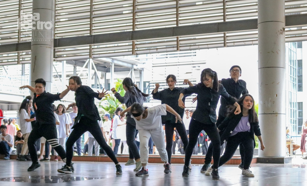 Cháy hết mình cùng âm nhạc với teen Amsers trong "Ngày Hội Quang Vũ 2020" ảnh 1