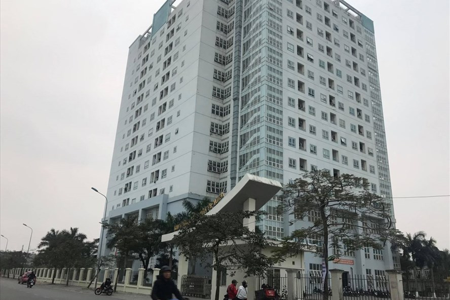 Ra hành lang nghe điện thoại buổi tối, nữ sinh ĐH Y Dược Hải Phòng bị đuổi khỏi ký túc xá ảnh 1