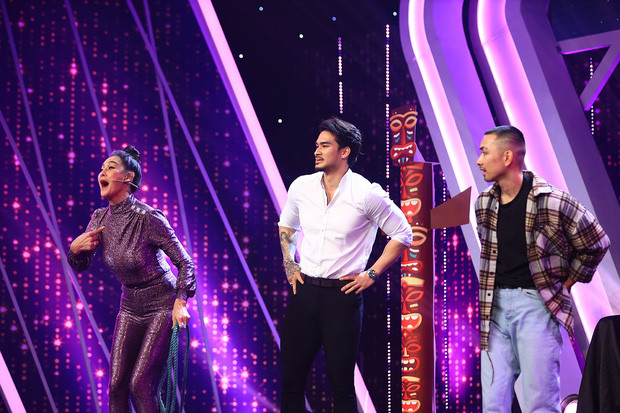 Hai anh em Việt kiều Đức trong tập 4 “Người Ấy Là Ai“: Trai đẹp có body “cực phẩm"! ảnh 1