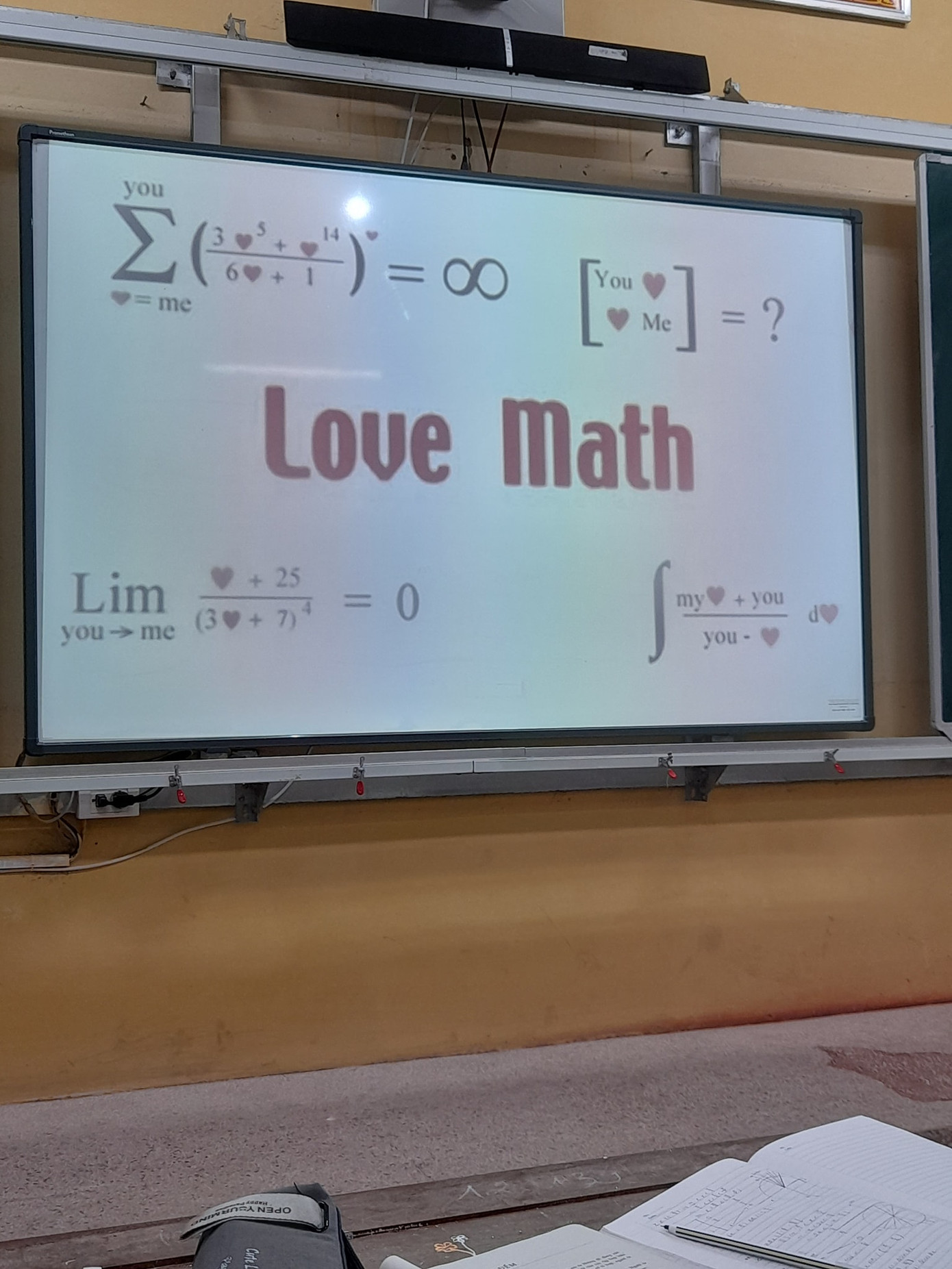 Giáo viên “biến hóa” đề bài môn Toán thành “bài Toán tình yêu”, teen lắc đầu vì quá khó! ảnh 1