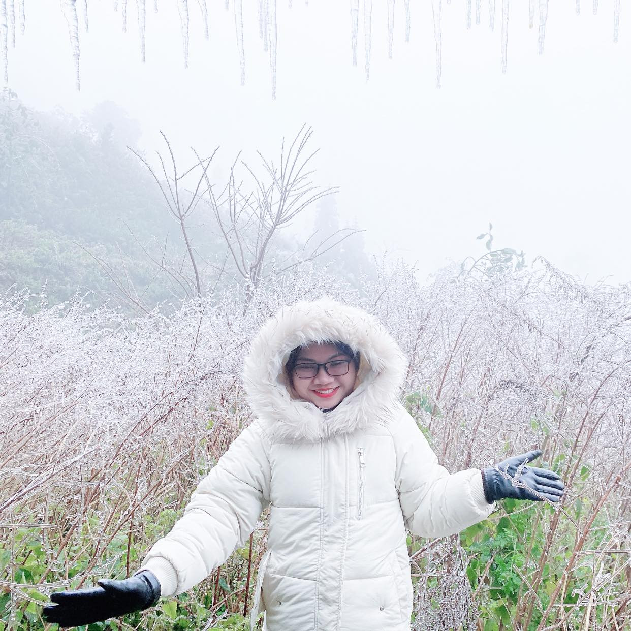 Giới trẻ đua nhau check-in tuyết rơi lãng mạn ở Sa Pa: Đừng quên lưu ý quan trọng này! ảnh 3