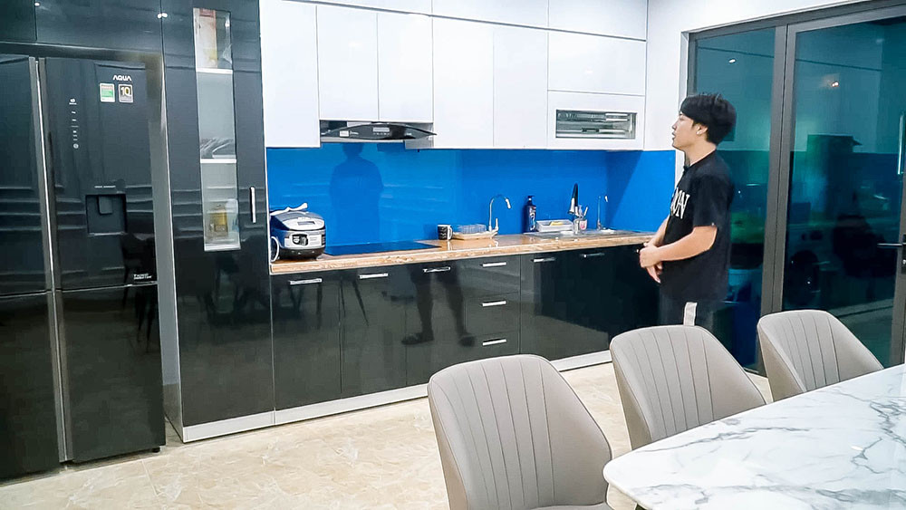 Cơ ngơi “khủng” của YouTuber NTN: Căn nhà màu trắng 4 tỷ nằm giữa thành phố Thái Bình ảnh 11