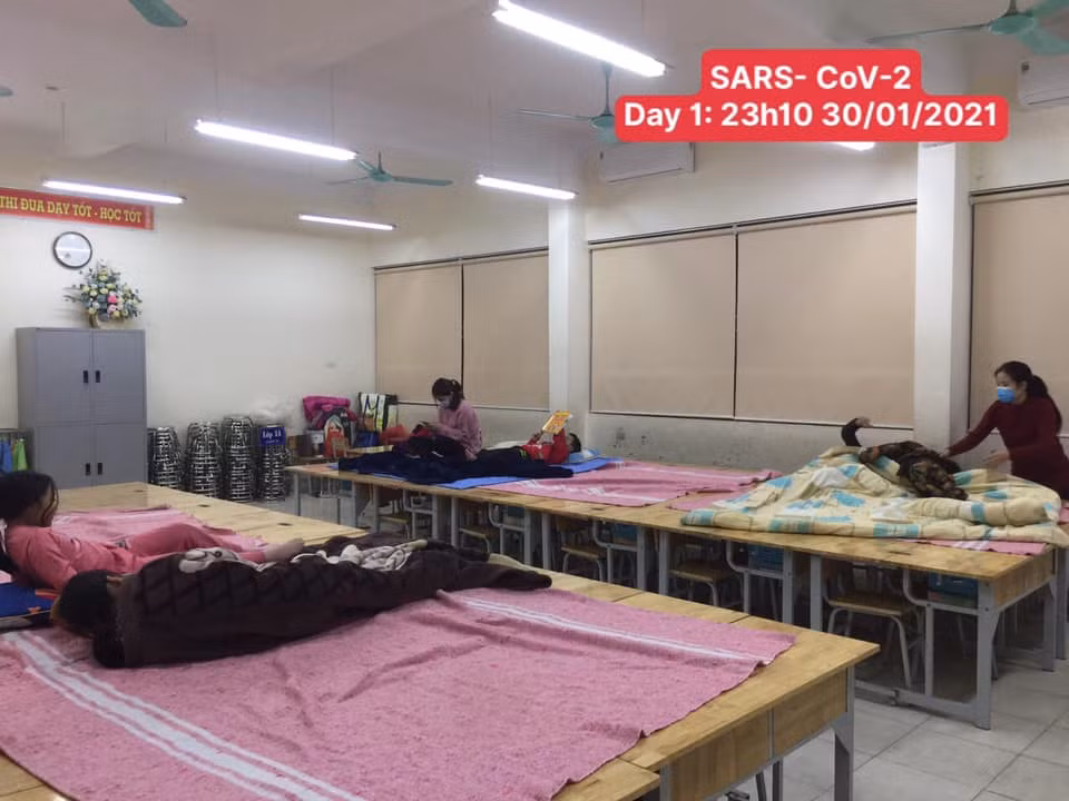 Gần 80 học sinh, giáo viên Tiểu học Xuân Phương (Hà Nội) cách ly tại trường: Thương lắm, cố lên nhé! ảnh 2