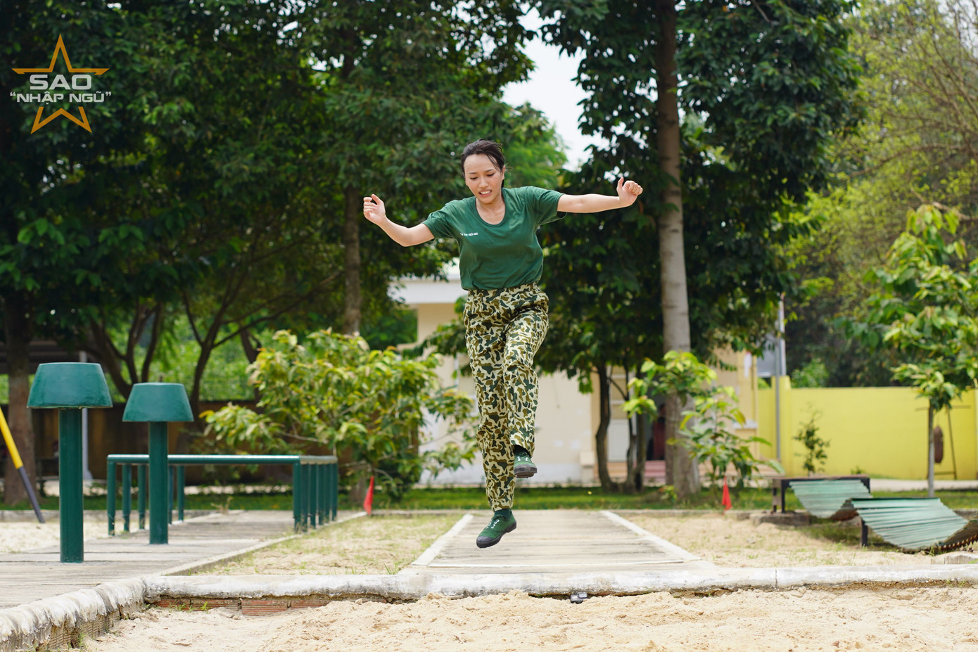 Album các dáng nhảy xa siêu chất của dàn cast đình đám trong "Sao Nhập Ngũ 2020" ảnh 11