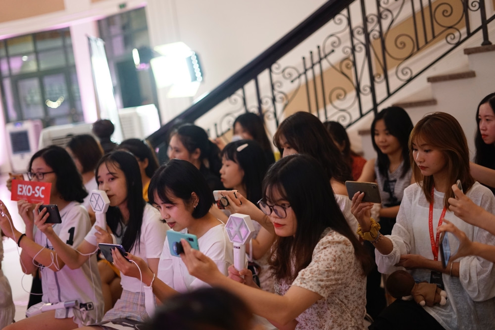 Dream Concert 2020: Các tín đồ K-Pop gặp thần tượng qua màn hình điện thoại, máy tính ảnh 3