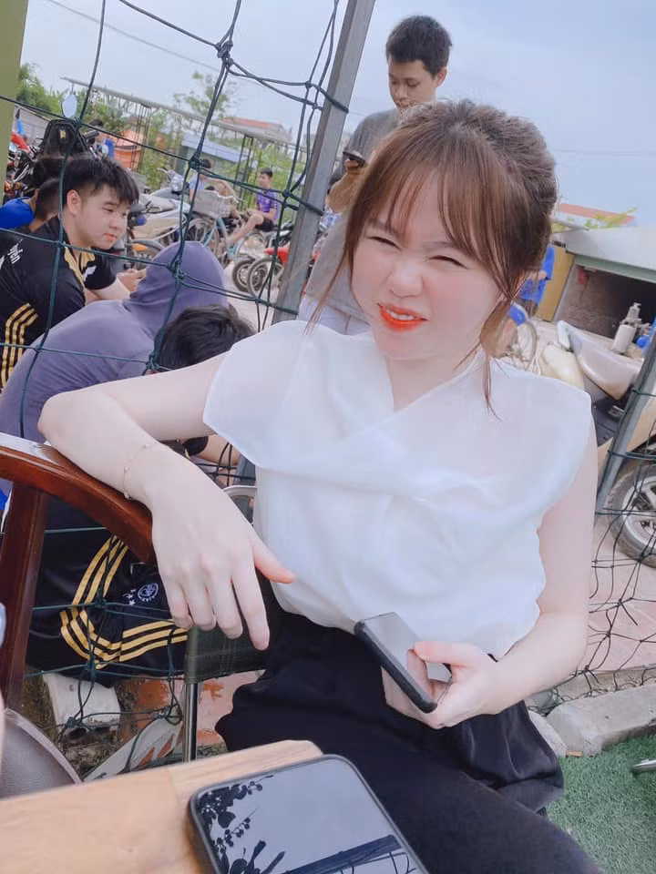 Bạn gái Quang Hải không ngần ngại thừa nhận dùng phần mềm chỉnh ảnh để da trắng sáng ảnh 3