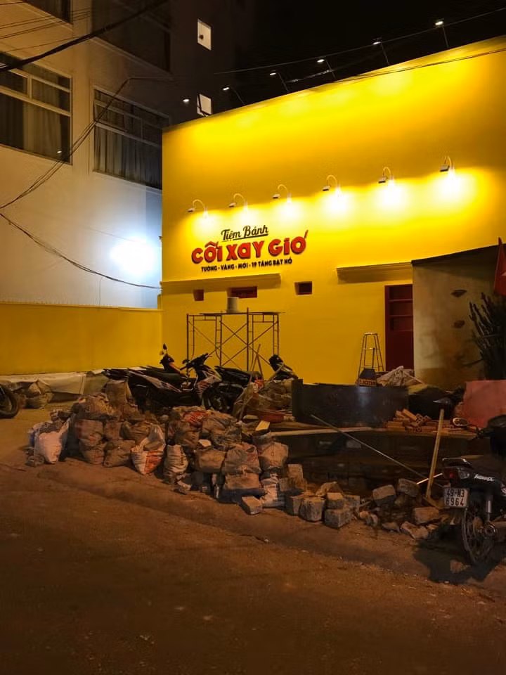 Tin vui: Bức tường vàng “Tiệm Bánh Cối Xay Gió” sắp trở lại, địa điểm ngay gần chỗ cũ ảnh 1