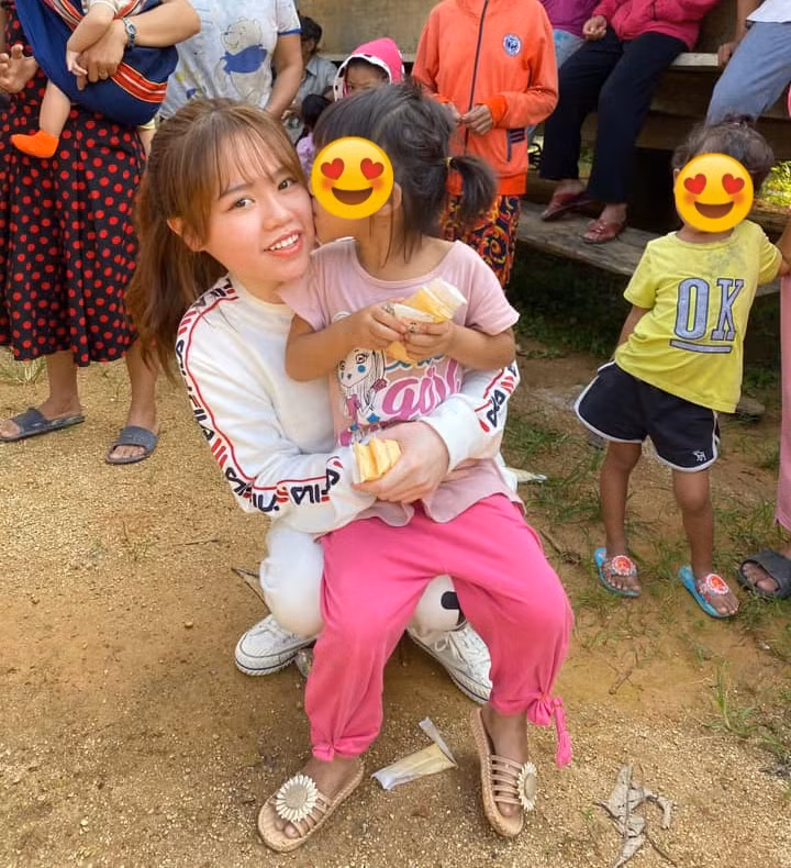 Bạn gái cũ của cầu thủ Quang Hải lần đầu xuất hiện sau lùm xùm bị tố là “Tuesday“ ảnh 1