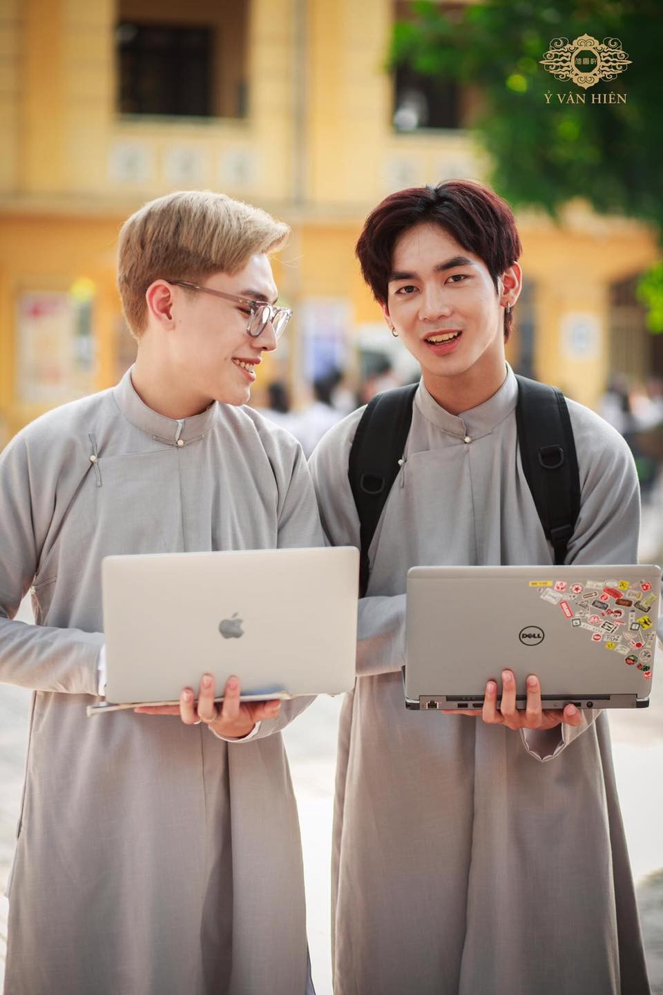 Ai bảo con trai mặc áo dài là không đẹp thì xem ngay bộ ảnh này, chắc chắn sẽ nghĩ khác! ảnh 7