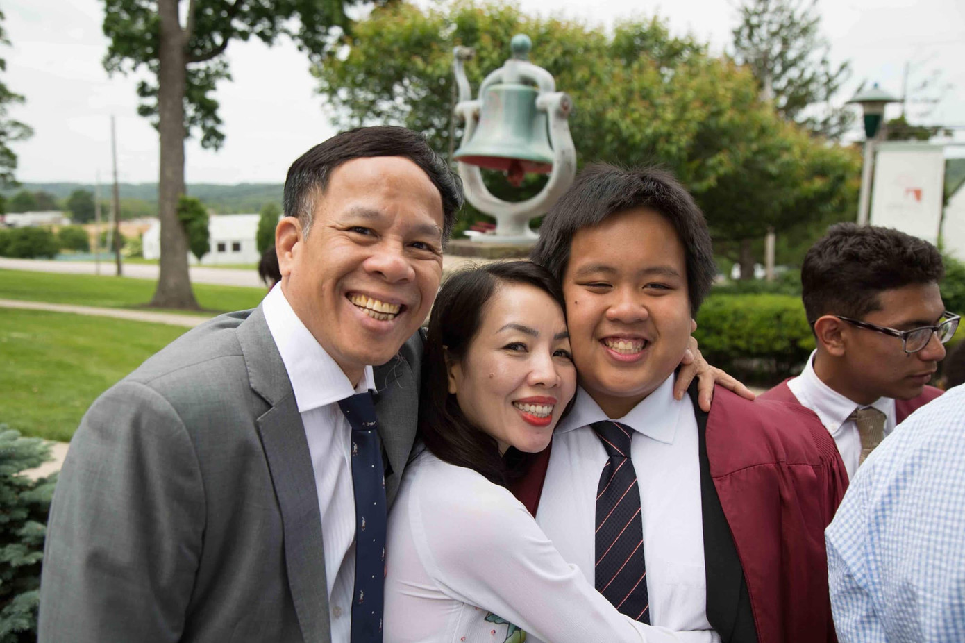 Bố của Đỗ Nhật Nam viết tâm thư gửi con trai: “Con sẽ thành nhân trước khi thành danh“ ảnh 2