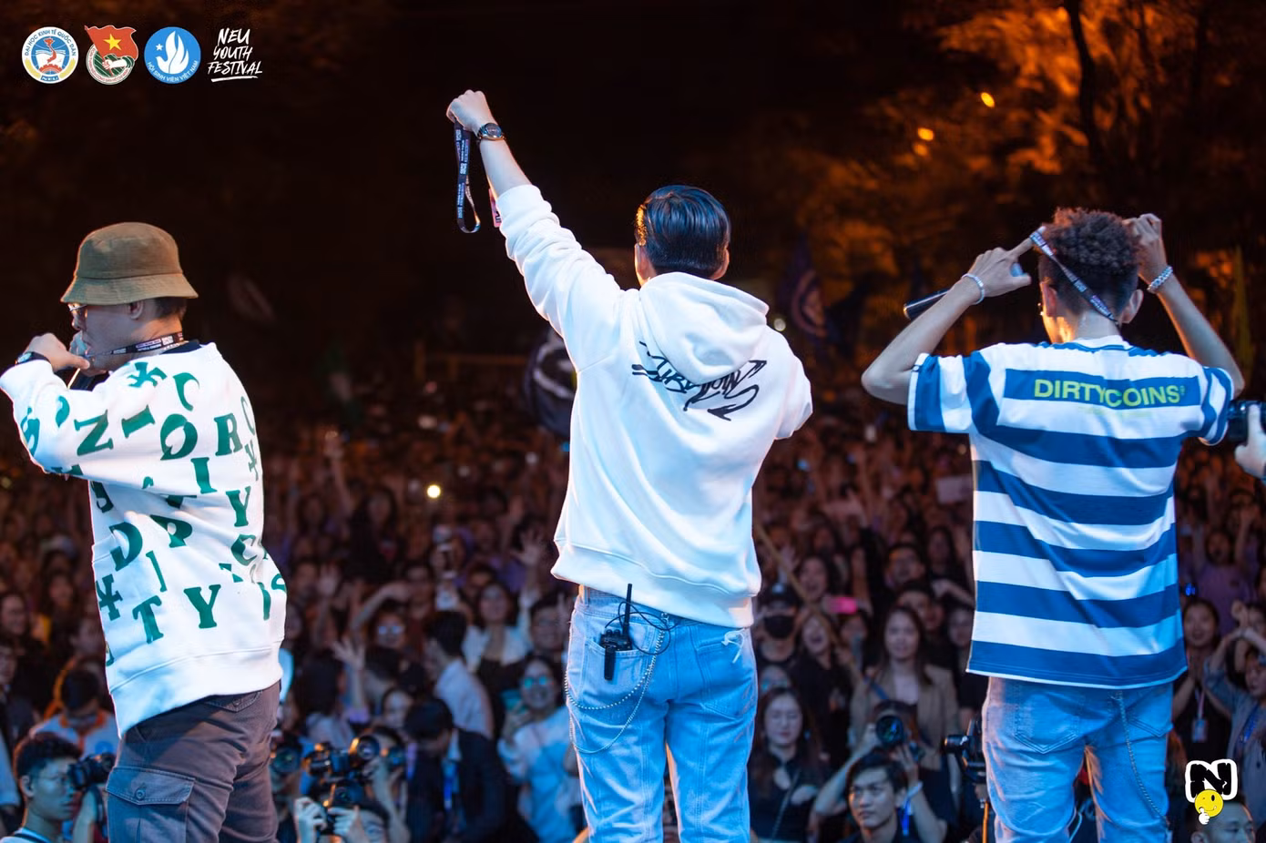 Chương trình chào tân sinh viên K62 ĐH Kinh tế Quốc dân “bùng nổ” trong ngày hội chính ảnh 7