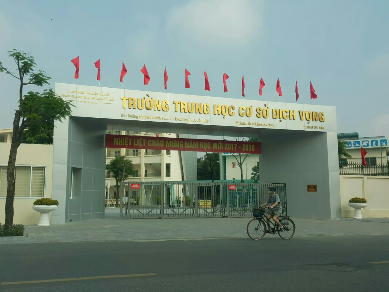 Hà Nội: Một phụ huynh mắc COVID-19, hơn 50 học sinh trường THCS Dịch Vọng (Cầu Giấy) phải cách ly ảnh 1