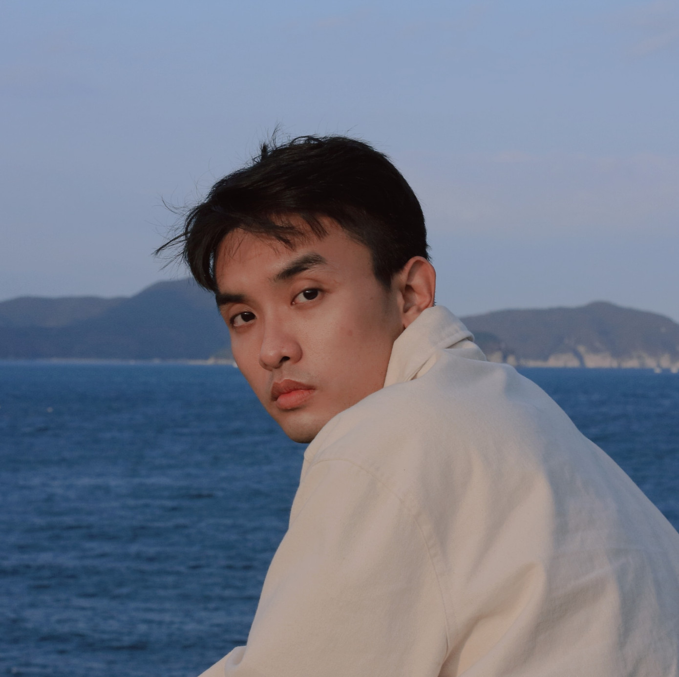 Thẻ thanh toán “vạn năng”: Phụ kiện mới không thể thiếu của giới trẻ thế giới ảnh 1