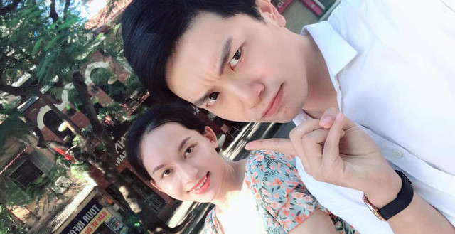 Chàng bác sĩ Hồng Sơn “Người Ấy Là Ai” tiết lộ nhiều bí mật về nữ chính chuyển giới Hà An ảnh 1