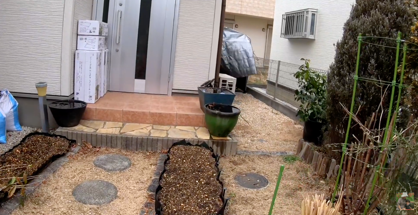 Nhà mới của Quỳnh Trần JP: Sân vườn rộng rãi, bất ngờ với người đứng tên sở hữu ảnh 2