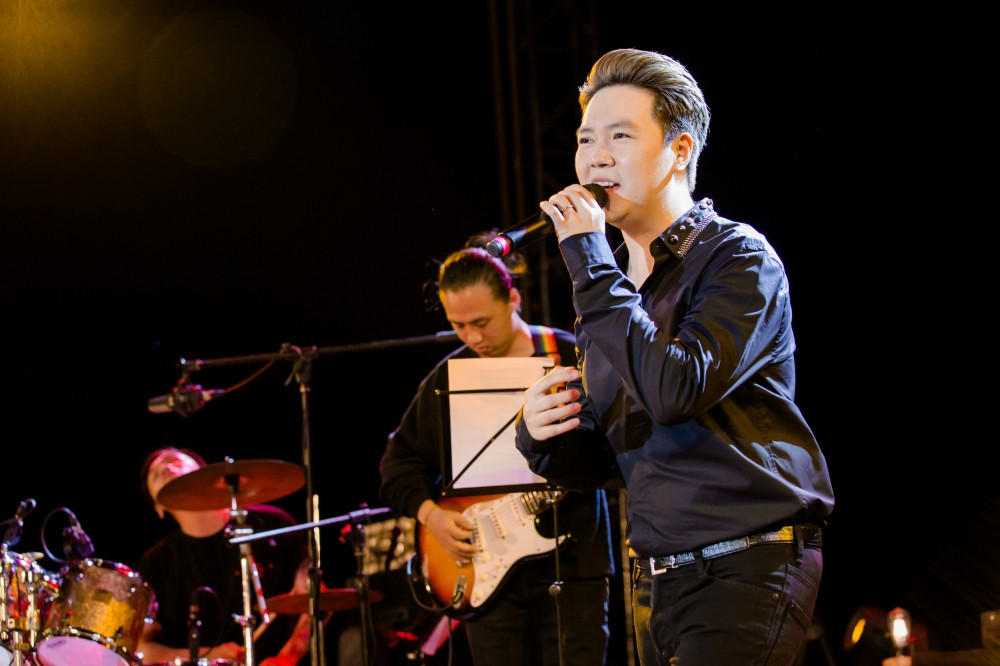 Wow Sunset Show: Bữa tiệc âm nhạc để “chill” dành cho những người yêu vẻ đẹp lúc hoàng hôn ảnh 4