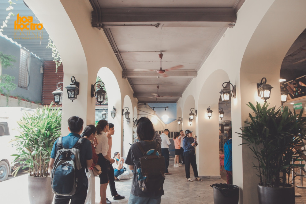 Kem Tràng Tiền “khoác áo mới”, trở thành địa điểm check-in được giới trẻ Hà Nội yêu thích ảnh 6