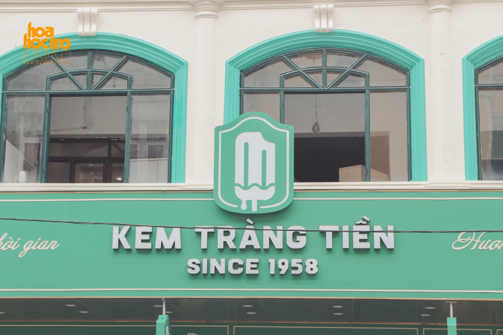 Kem Tràng Tiền “khoác áo mới”, trở thành địa điểm check-in được giới trẻ Hà Nội yêu thích ảnh 3