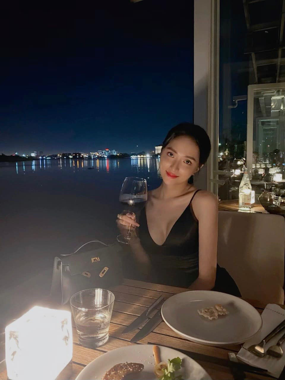 Hương Giang và cực phẩm “Người Ấy Là Ai” lộ bằng chứng hẹn hò, từng đi Đà Lạt cùng nhau? ảnh 1