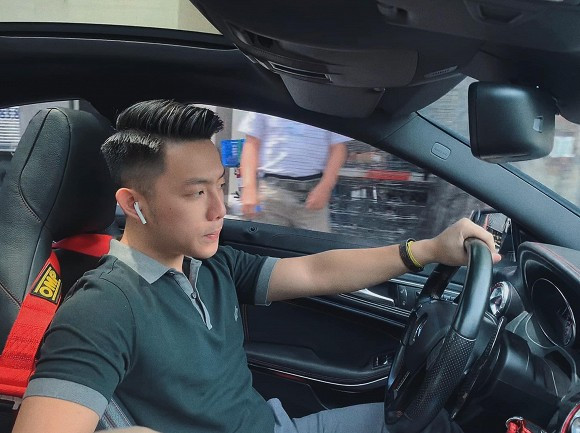 Loạt nam thần “Người Ấy Là Ai“: Những chàng CEO “bên ngoài đẹp trai, bên trong nhiều tiền“ ảnh 5